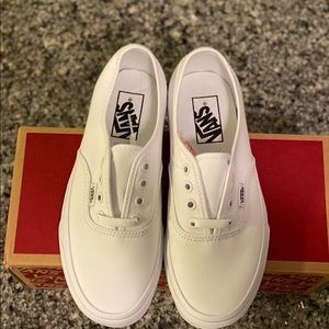 Vans Classic Authentic triple white sneakers